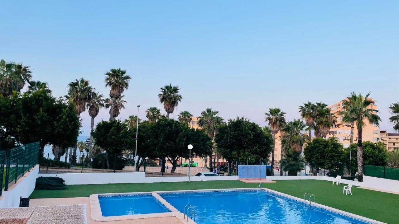 Holiday With A Sea View Torrevieja Luaran gambar